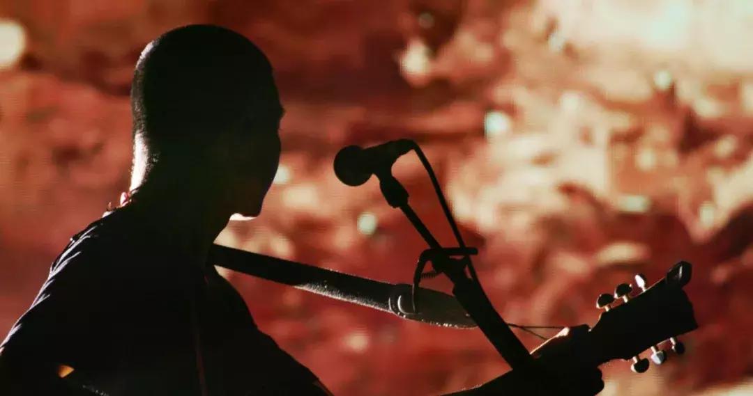 他到西北跟拍5个中国爷们3年：这片土地决定了人们为什么要唱歌