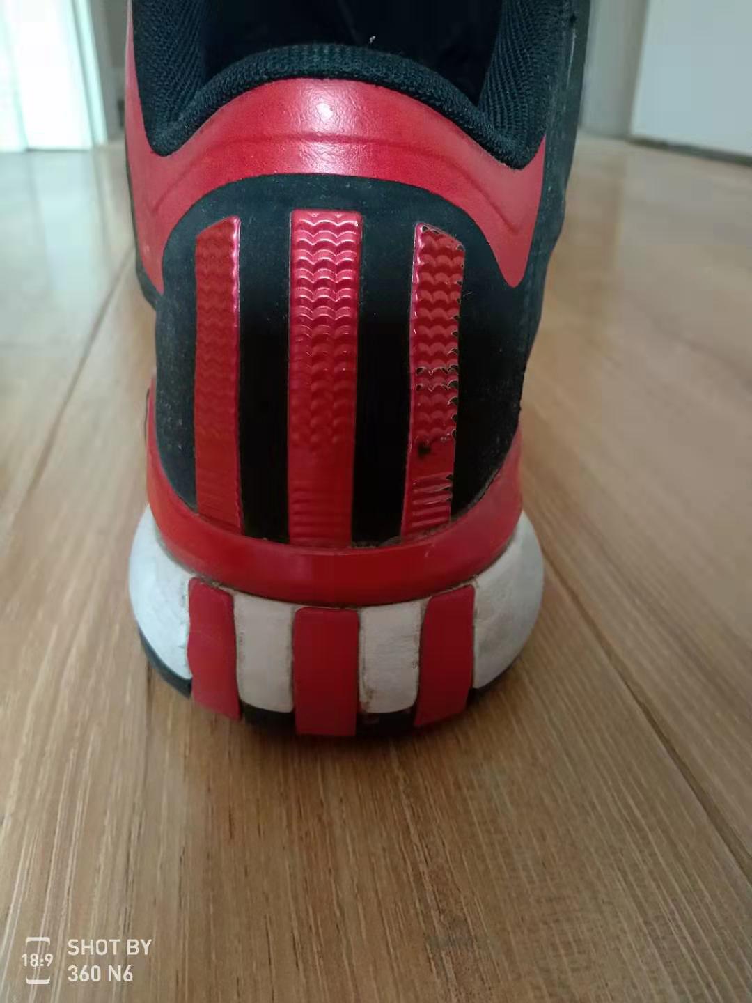 罗斯篮球鞋哪一代更好,罗斯773阿迪达斯