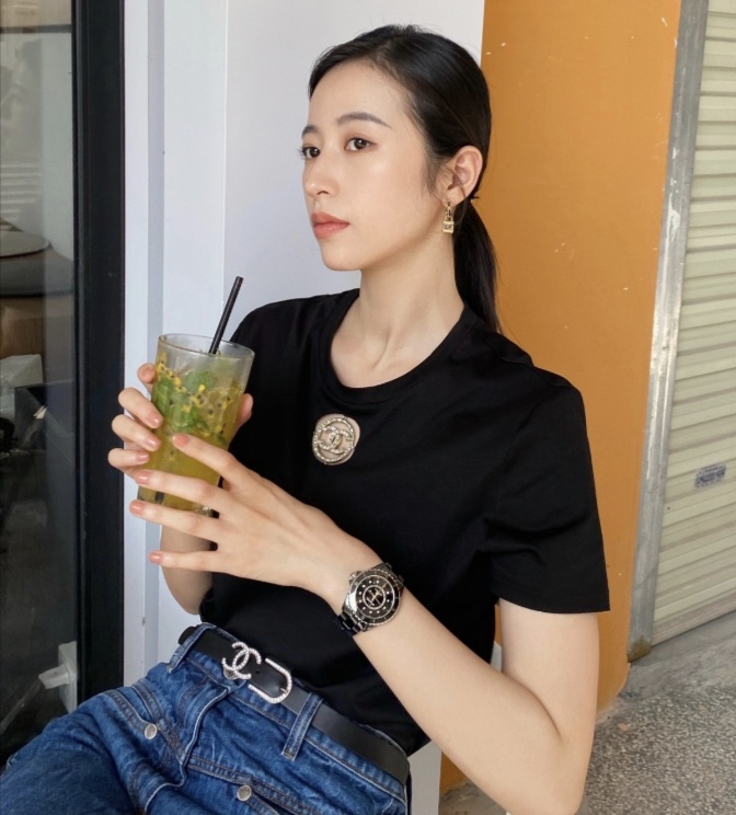 周雨彤职场穿搭,跟着周雨彤学穿搭的博主