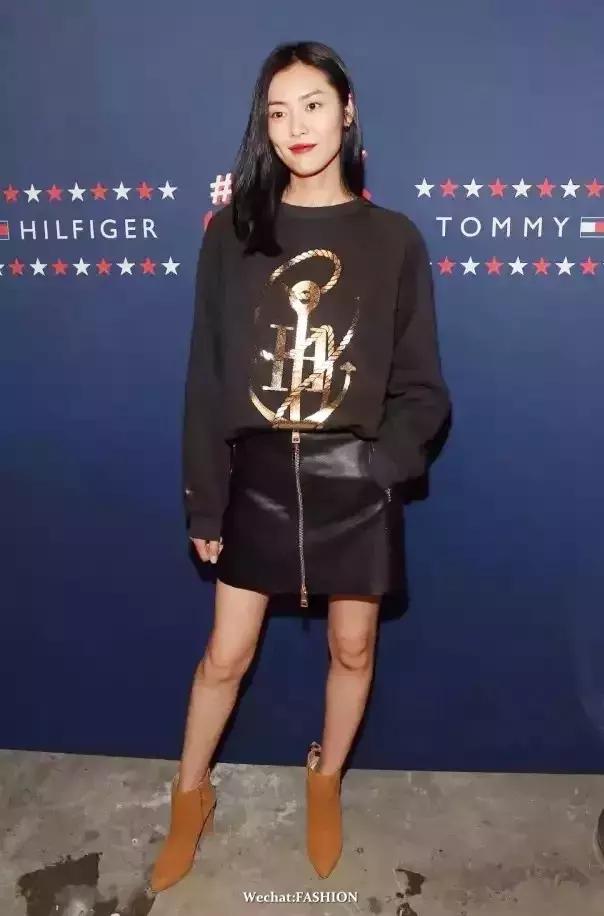 卫衣配什么裙子好看春天,卫衣裙子怎么搭配才好看