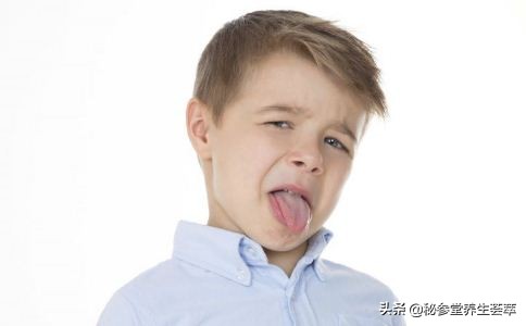 一岁半孩子手脚发黄怎么回事,12岁男孩头发发黄什么原因