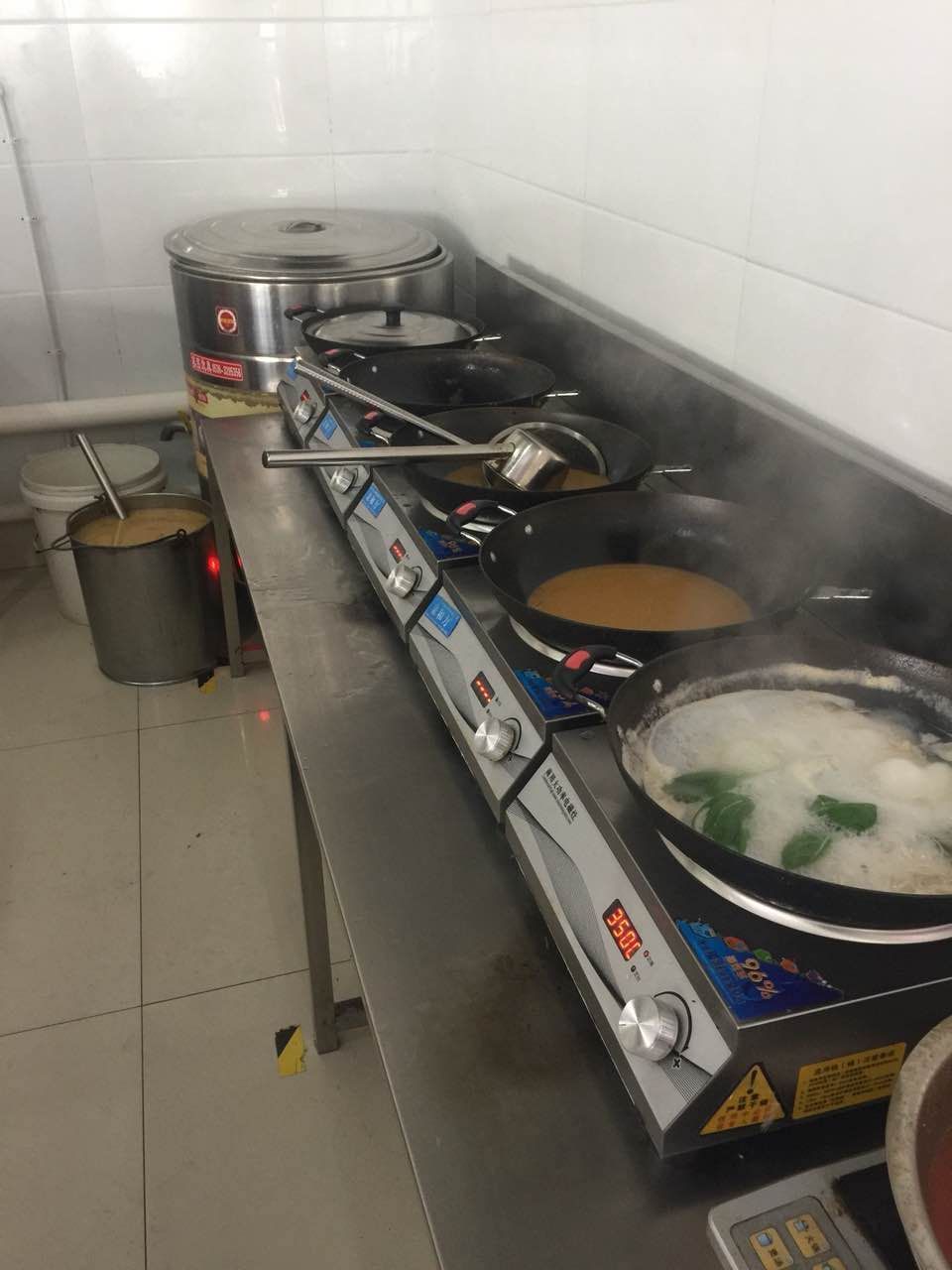 凹面电磁炉炒菜能颠锅吗,适合炒菜的凹面电磁炉推荐