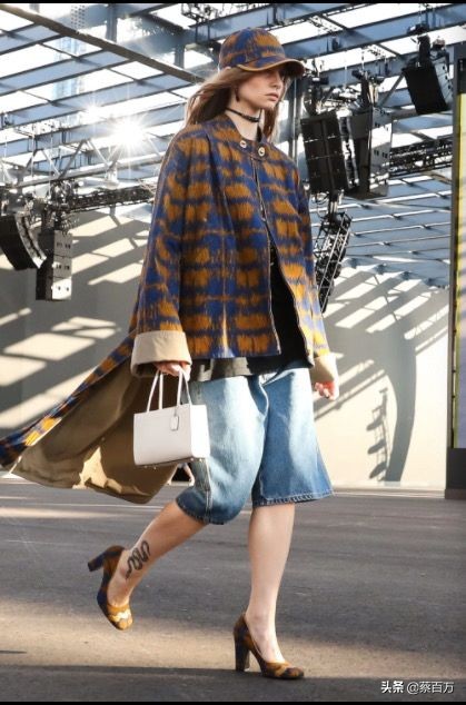 美国时装秀肯达尔詹娜,吉吉哈迪德与肯达尔詹娜