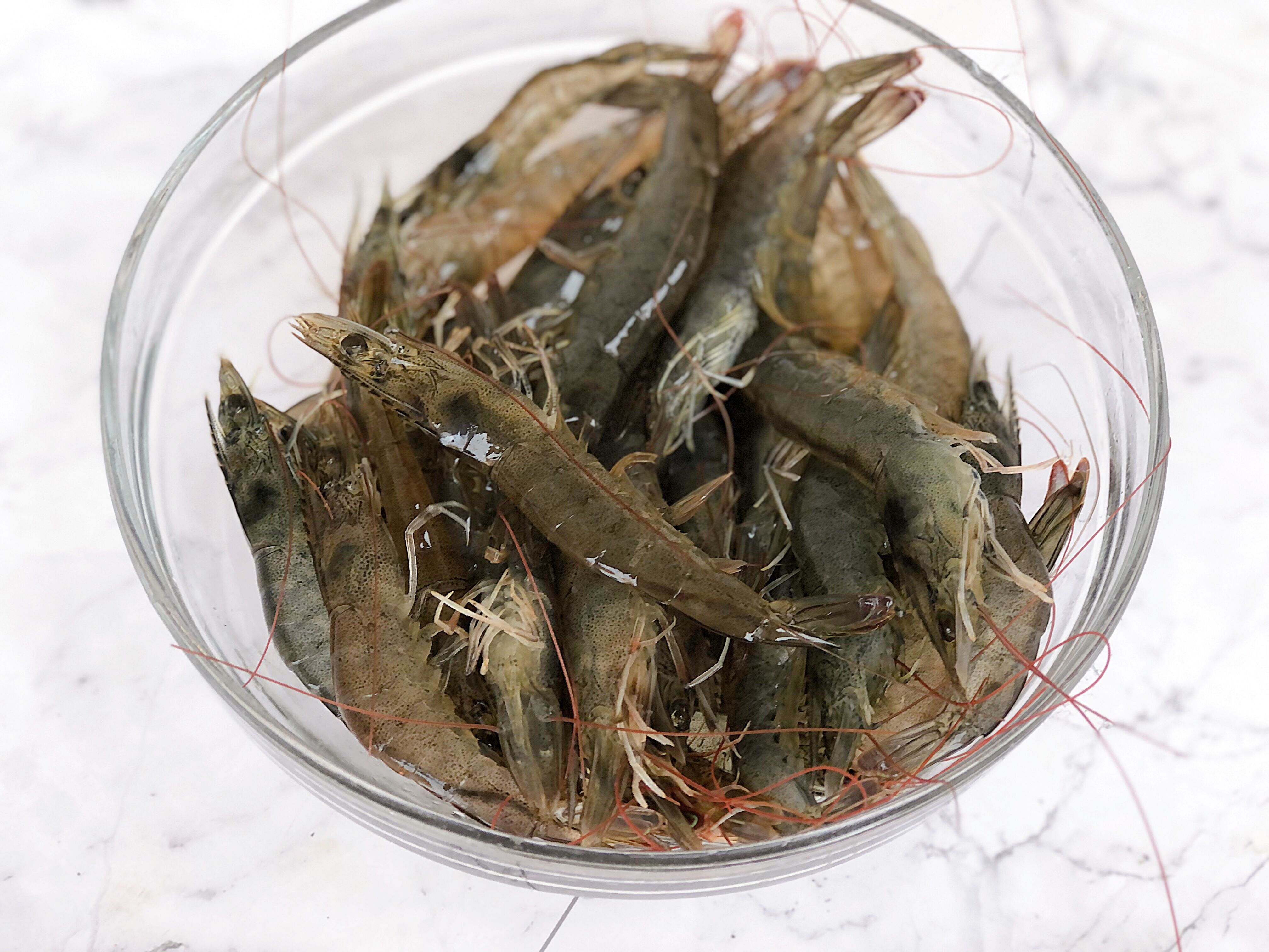 大虾放冰箱冷冻保存方法,大虾怎么保存放在冷藏还是冷冻