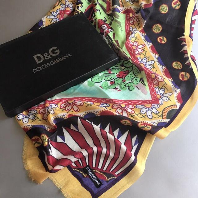 2020最流行的围巾秋冬款百搭,2020年流行的大牌围巾