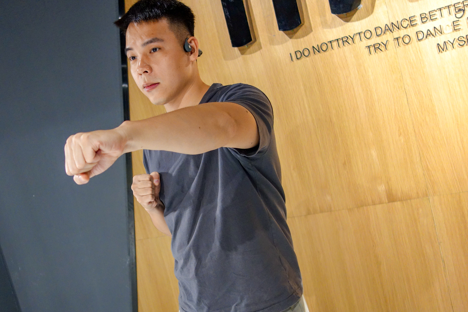 南卡骨传导耳机能听见人说话,南卡骨传导耳机怎么变成外语了