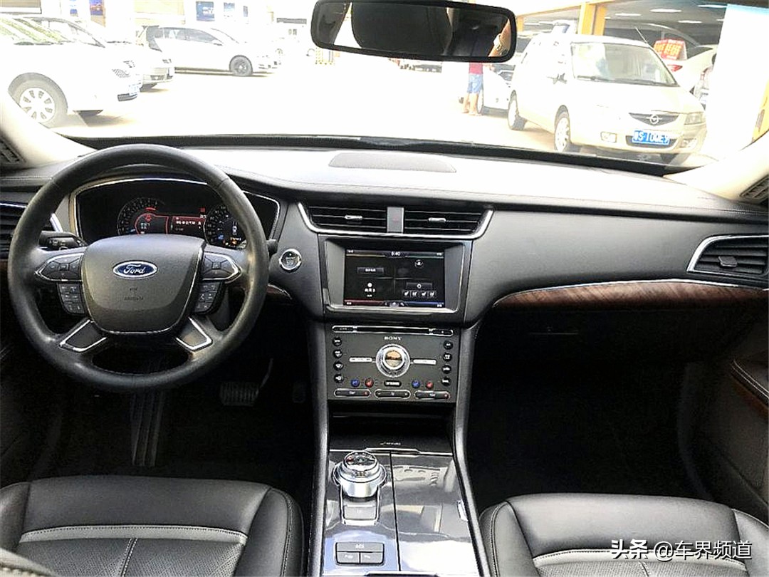 6米八四缸240马力车型最便宜新车,329匹马力