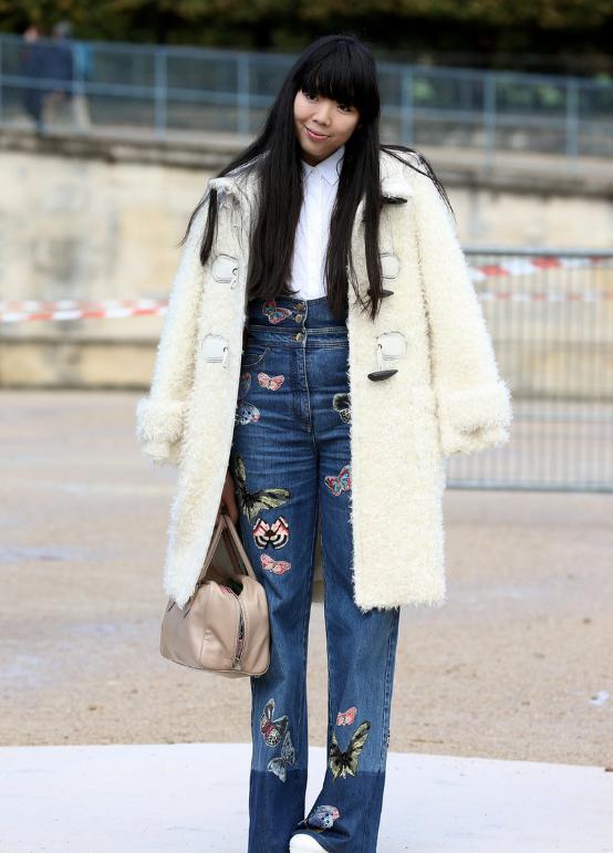 冬季牛仔裤怎么穿才好看,冬天牛仔裤怎么穿出高级感男生