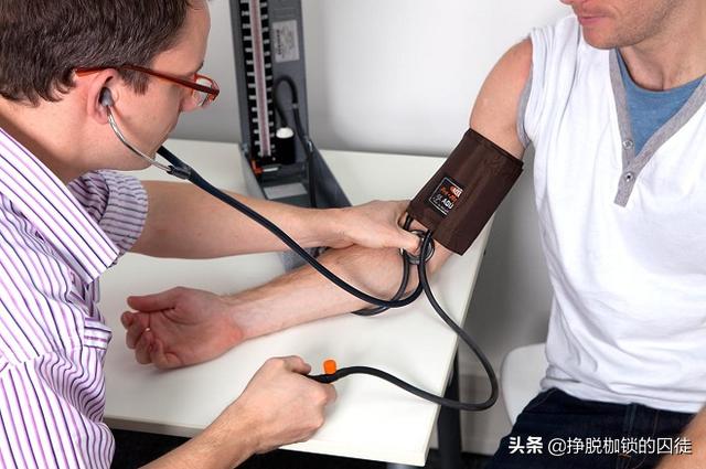 血压的基本知识和方法,第一次量血压160第二次120哪个准