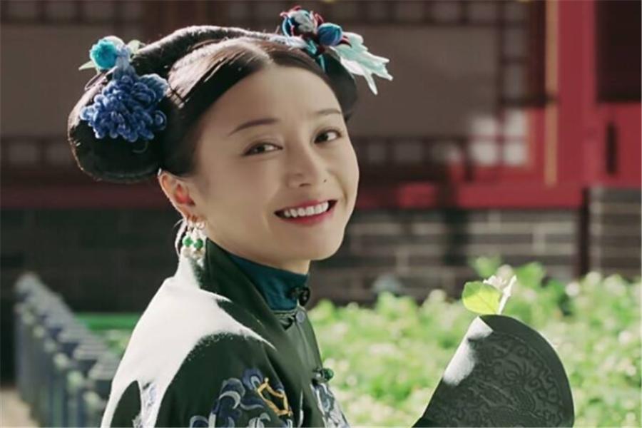 拍戏时过敏，为不影响进度和效果硬是挤掉200个痘，她太敬业了