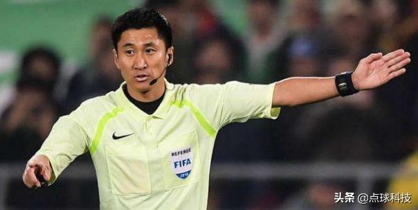 fifa史上最恶意的犯规,fifa怎么设置手球犯规