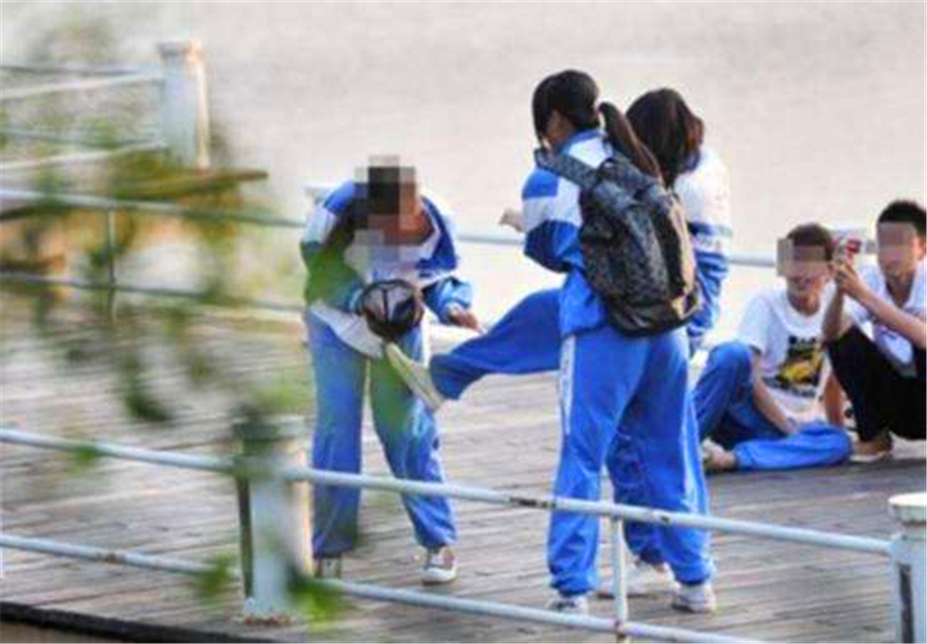 孩子在学校被打应该怎么解决,孩子在学校被打该怎么做