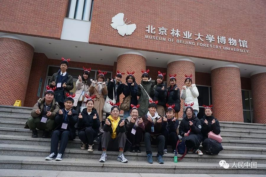 以武会友促交流,以武会友强身健身