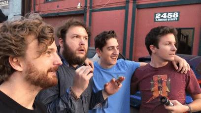 遭遇百般霸凌后,机器人竟将枪口对准人类