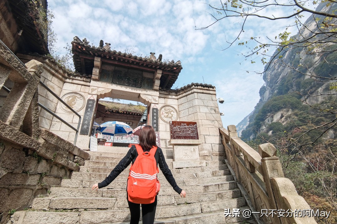 为什么爬华山都是夜爬,华山自古一条道很有必要爬吗