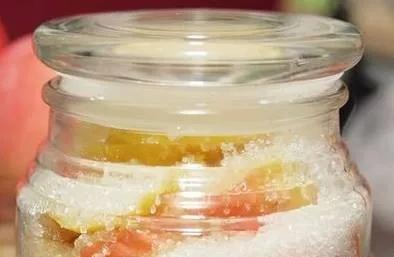 自制水果酵素的做法,自制水果酵素浇花方法