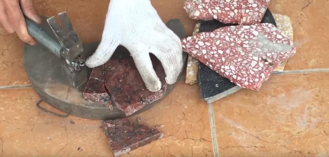 农村老爸把洗脚盆里灌水泥，做了个手提花盆，力气小的人还搬不动