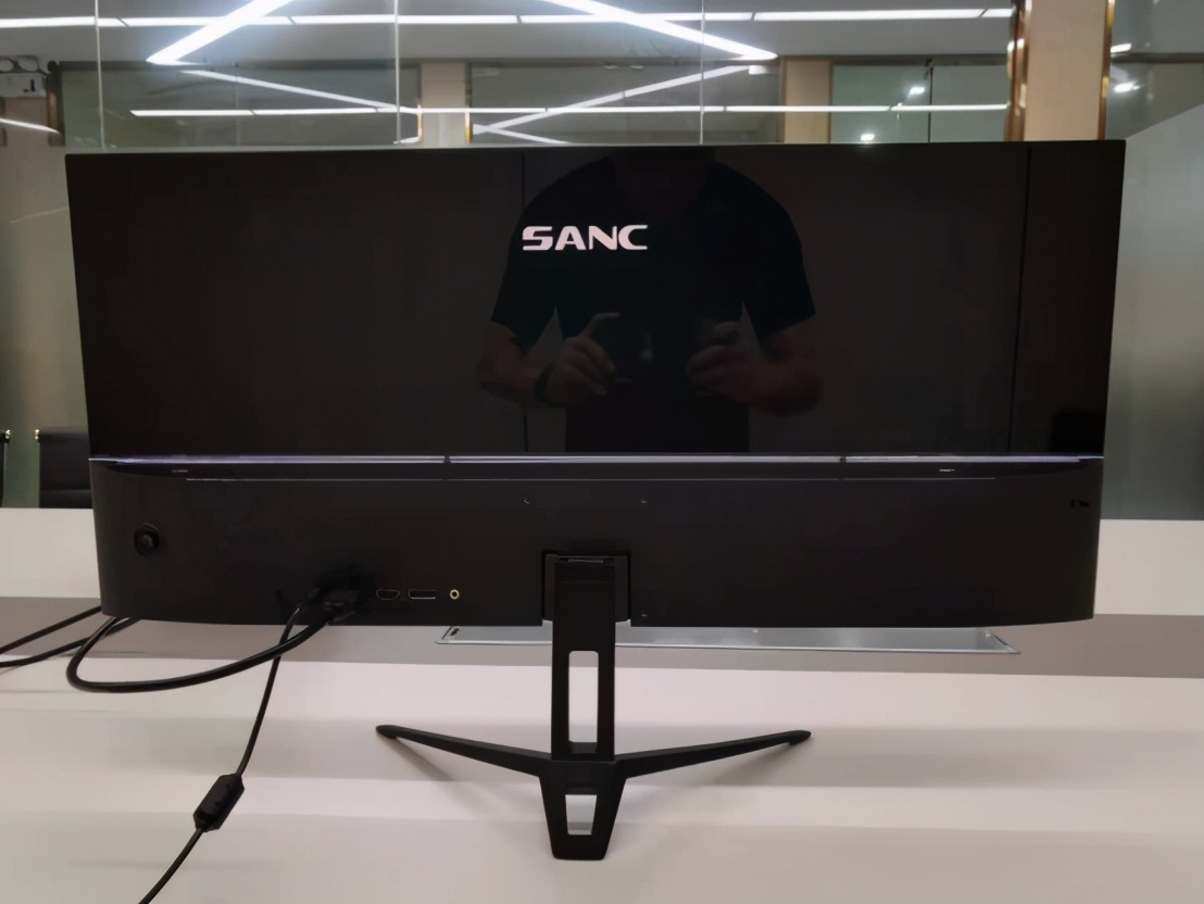 千元屏幕32寸推荐,千元价位21寸240hz显示器