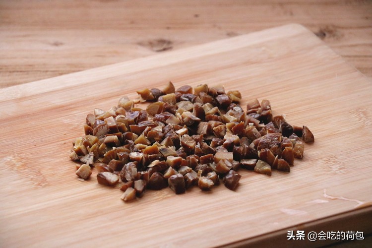 蒸年糕的正确方法和技巧,年糕怎么蒸才不会发硬