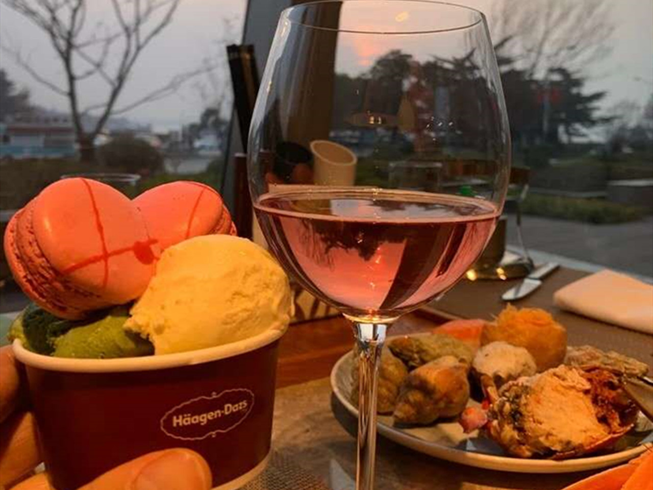 358元一人的自助餐我们怎么吃回本,真实揭秘359元一位的自助餐