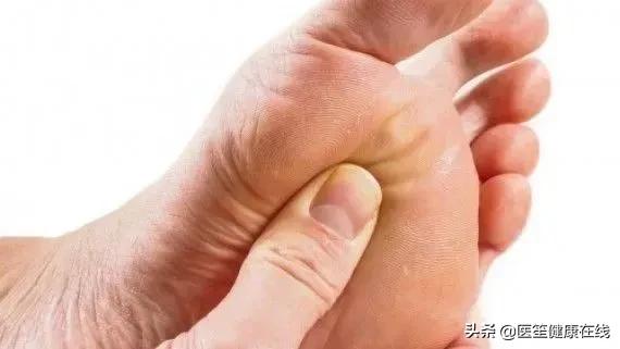 前脚掌老茧很疼,前脚掌起老茧怎么处理