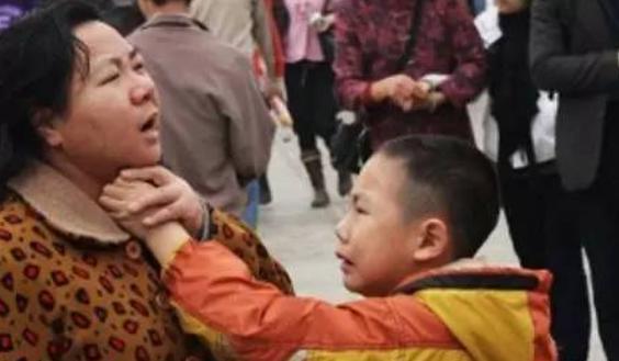 为什么孩子越打骂问题越多,孩子为什么敢打骂自己的妈妈