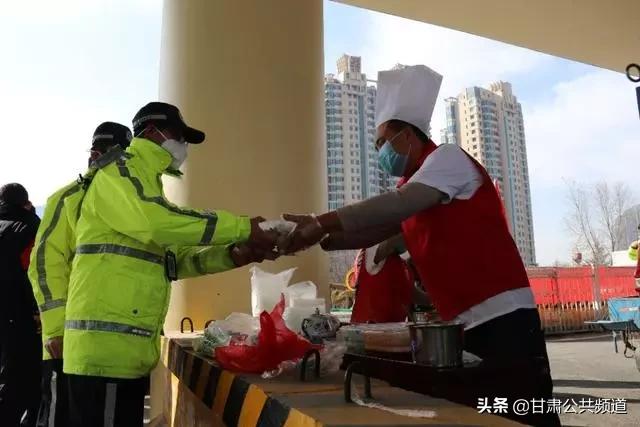 兰州牛肉面助力疫情防控献爱心,爱心拉面疫情期间