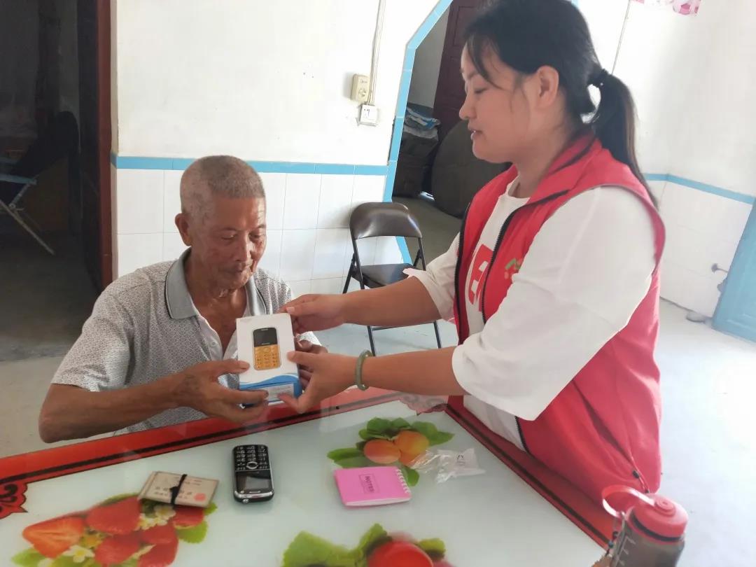 小岗村大包干爱国事迹,小岗村带头人爱国事迹