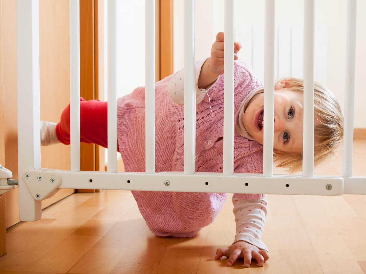 宝宝摔到头怎么应对,宝宝摔到头怎么处理最好