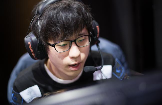 虎牙直播中韩对抗赛毒纪,毒纪vs韩国上单