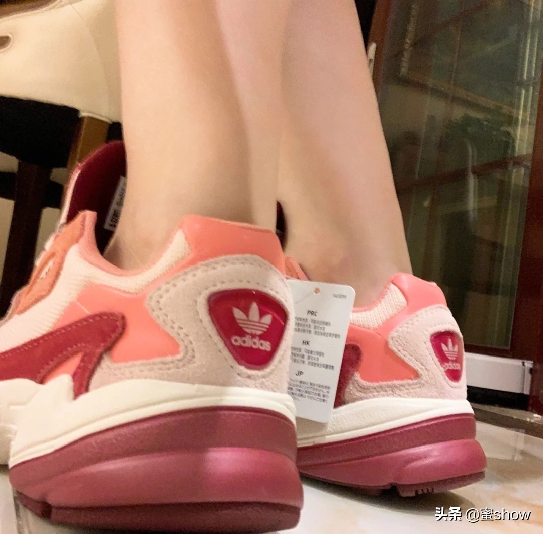 最近比较火的明星同款鞋,明星同款的鞋有哪些