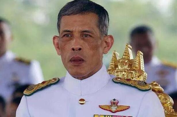 68岁高龄的泰王,67岁泰王子近况