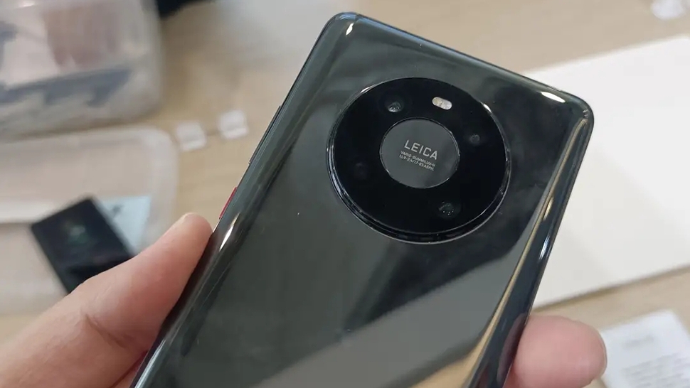 真跟华为没关系？关于实体店“*绑捆**销售”！华为撇得一干二净