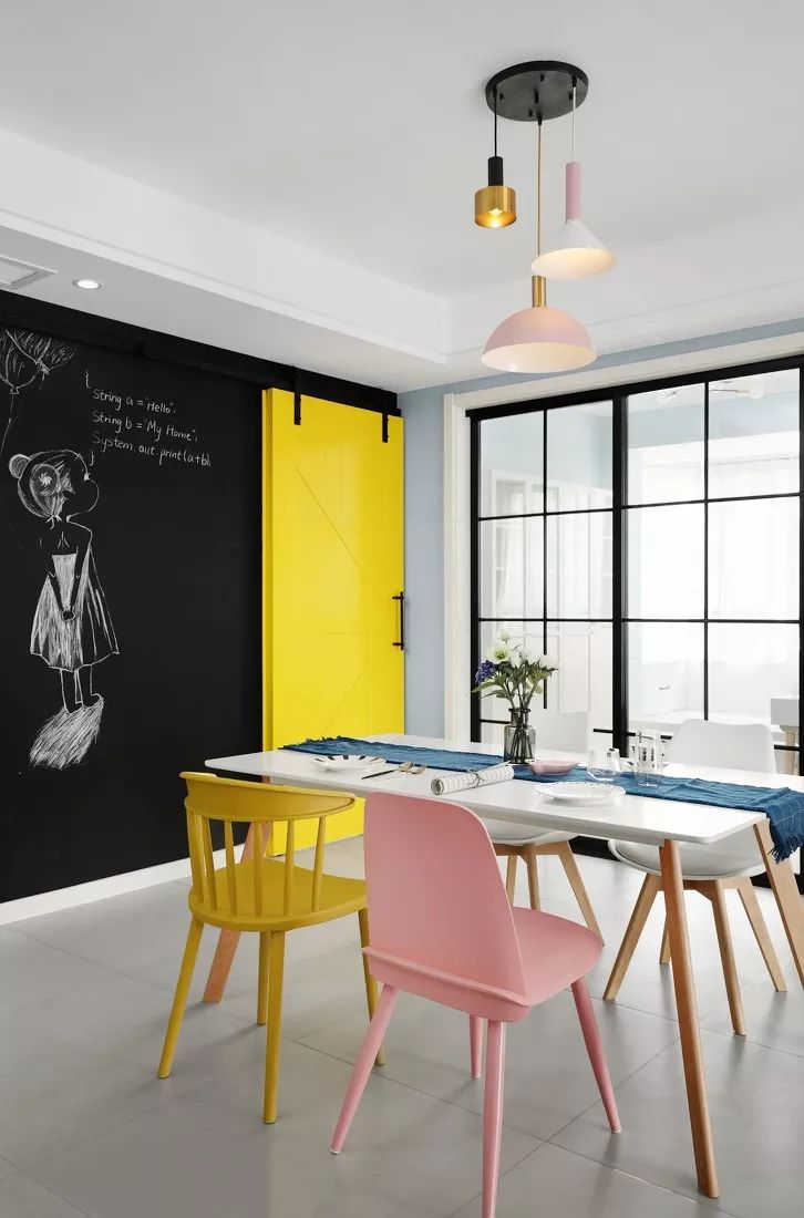 北欧136平米全屋装修效果图,136北欧风格客厅装修效果图