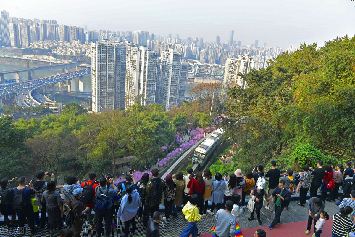 长江索道游玩重庆轨道交通2号线,重庆轨道交通2号线游玩攻略