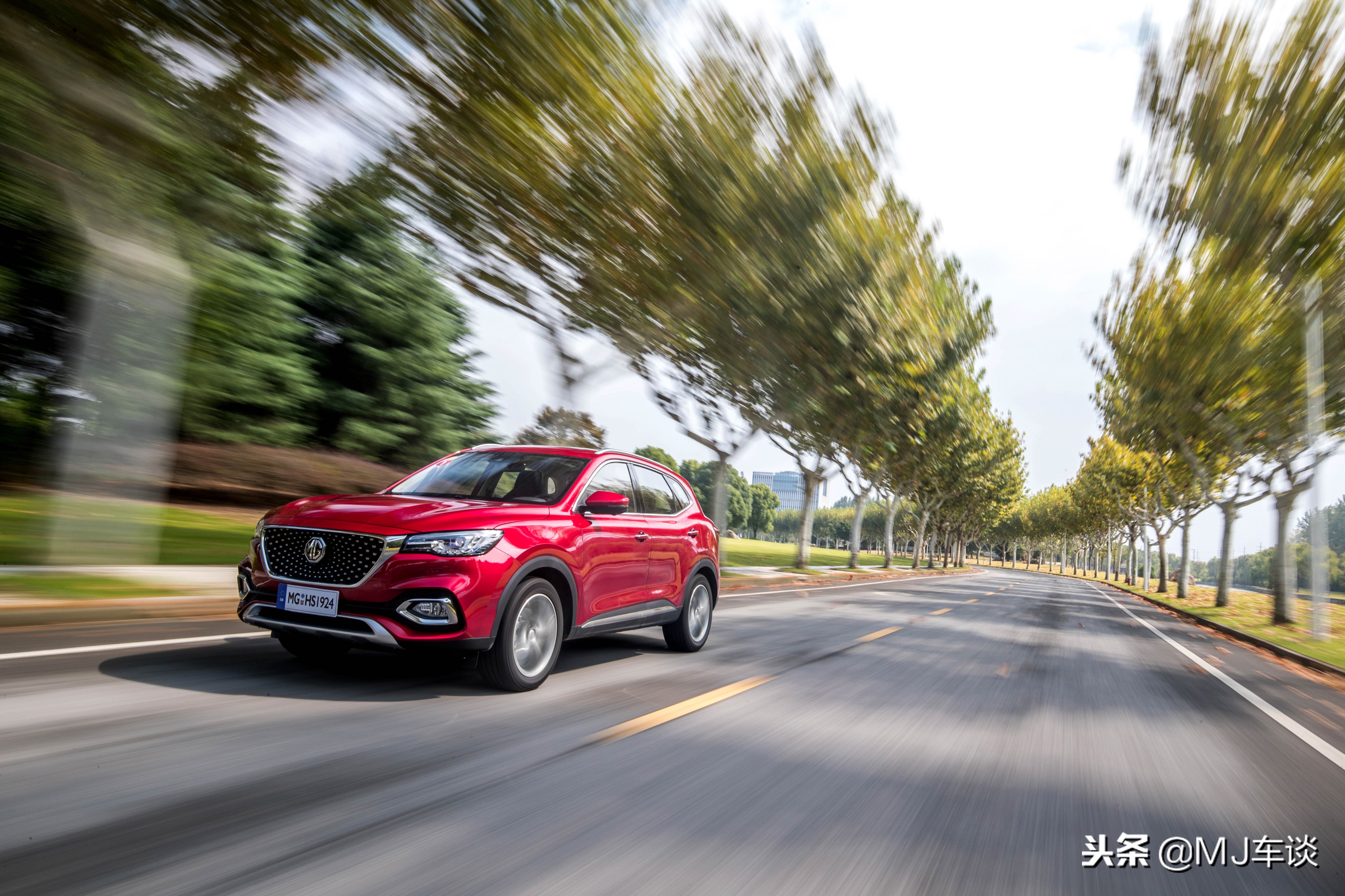 名爵hs20t自动两驱荷尔蒙劲取版,名爵hs20t自动豪华版试驾视频