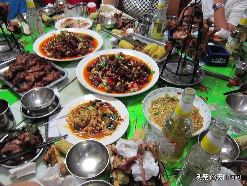 *疆新**消费水平怎么样？吃顿家常餐要多少钱？当地人却这么说