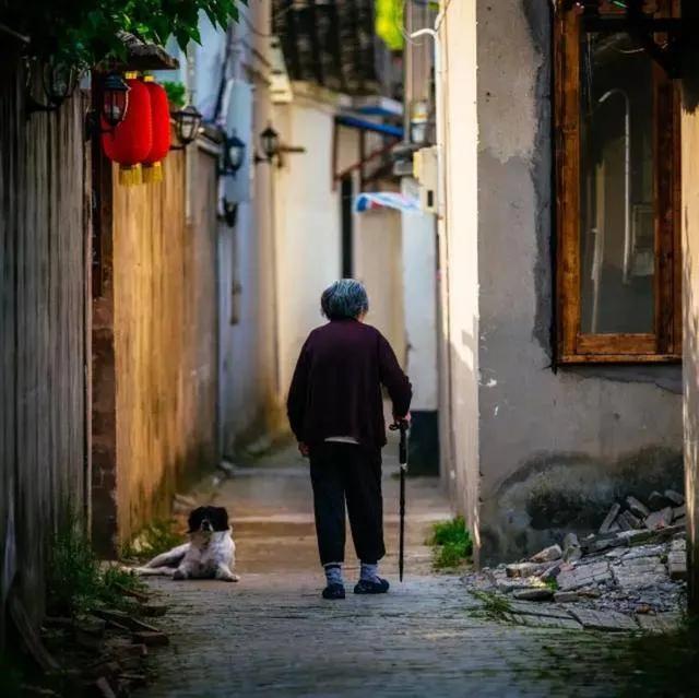 脑梗死右半身偏瘫康复,妈妈脑梗瘫痪在床两年了