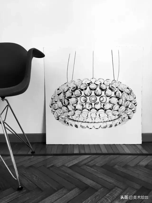 用1支针管笔点画了200小时，结果很惊人