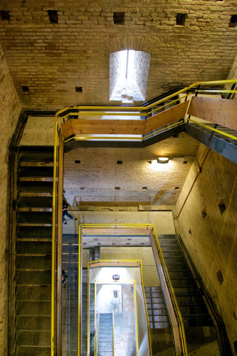 刺客信条2实景游戏大对比,刺客信条2是什么游戏