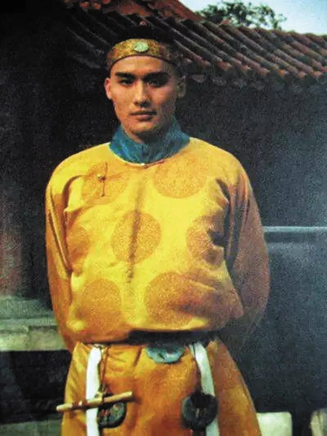 红楼梦草蛇灰线伏脉千里情节,红楼梦草蛇灰线伏脉千里什么意思