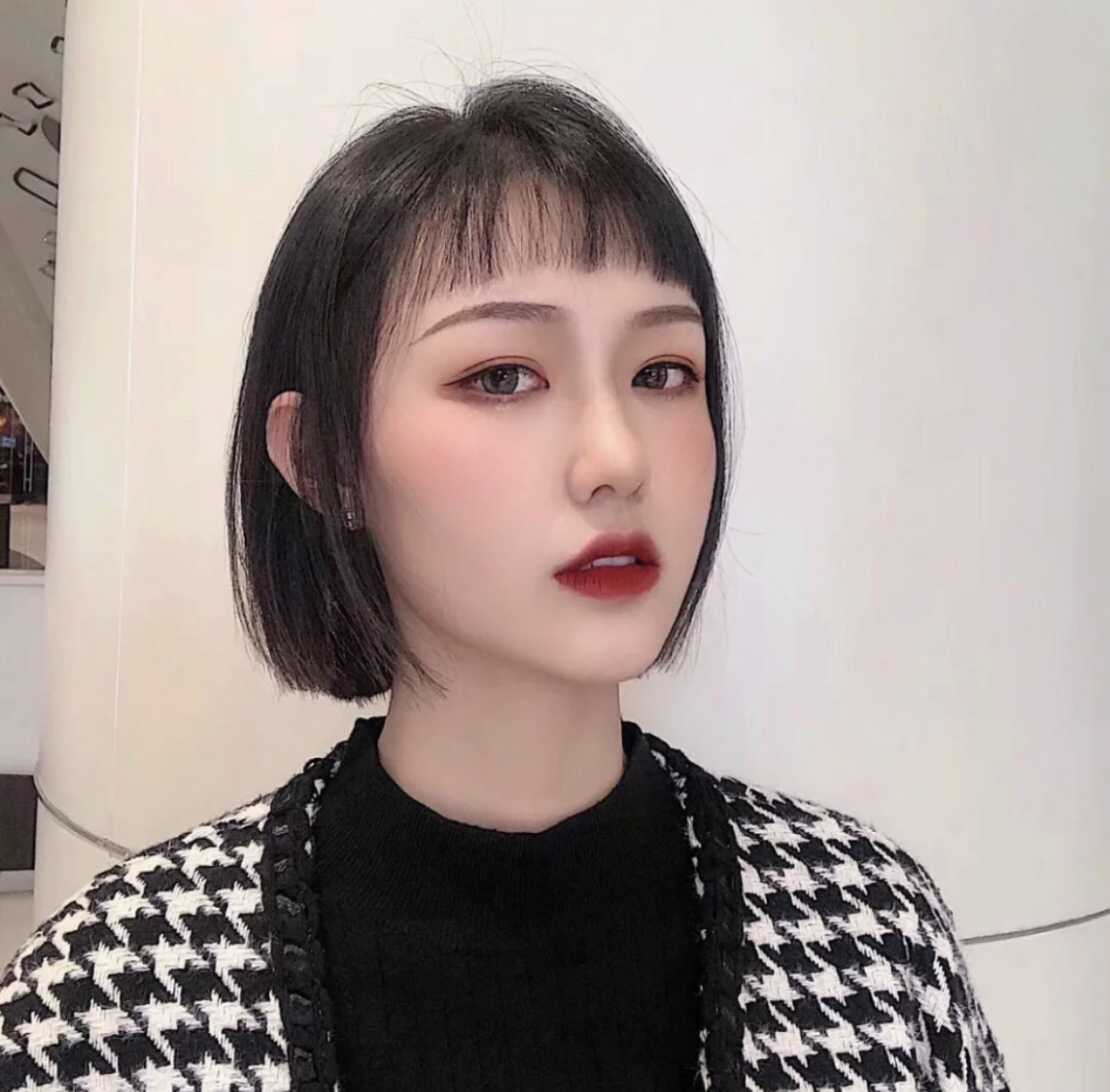 显脸小的空气刘海,空气刘海是什么脸型都适合吗