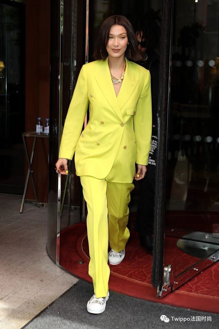 bella超模逆袭,24岁新晋超模bellahadid