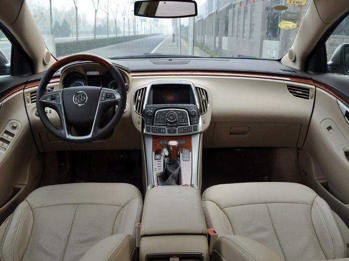 别克君越推荐哪款配置,别克君越2022款价格