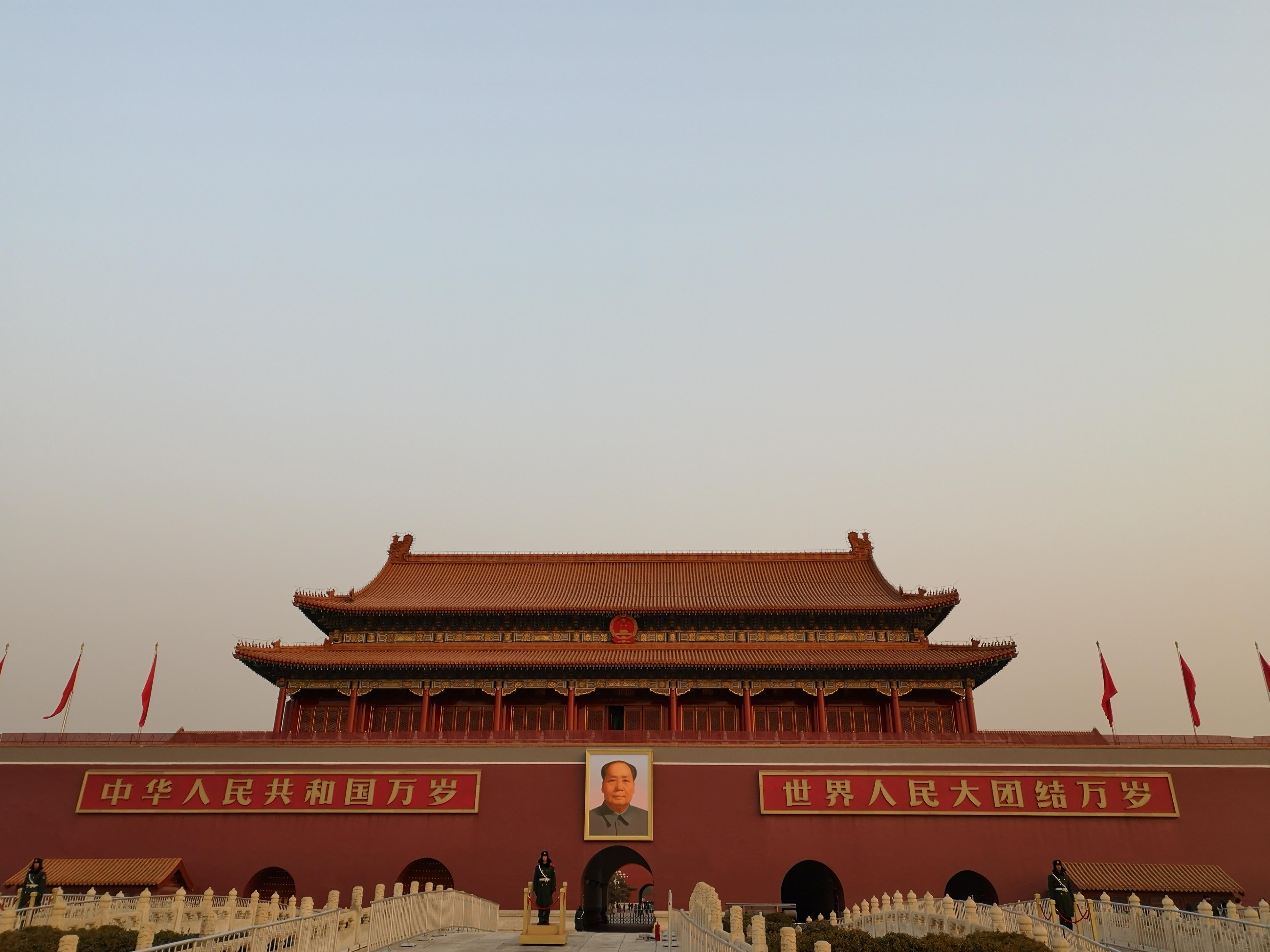 逛颐和园观十七孔桥金光穿洞,离颐和园金光穿洞奇景最近的入口