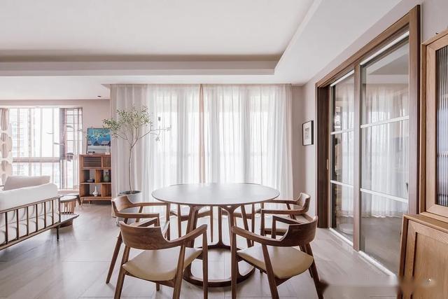 原木风吊顶效果图客厅简约,简约原木风