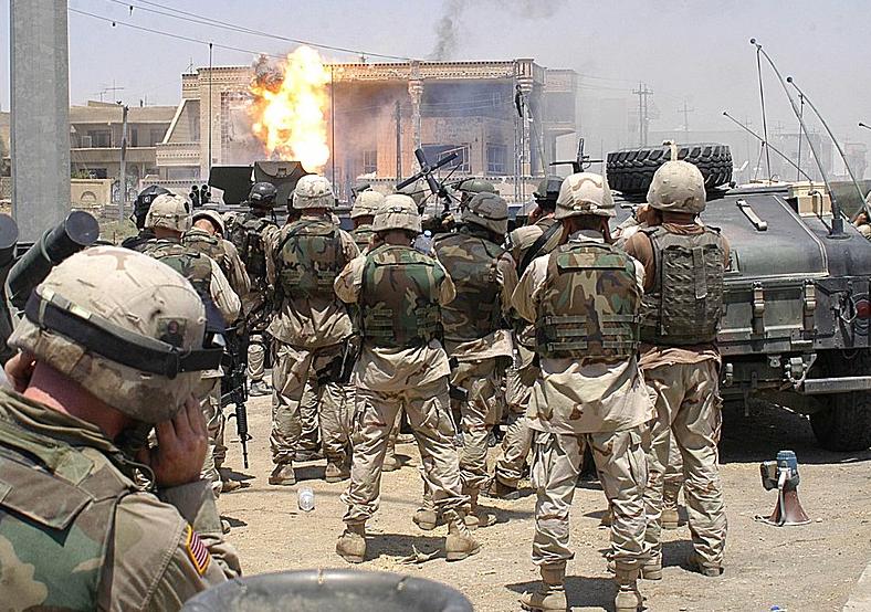 萨达姆长子乌代：伊拉克足球暴君，逼队员踢水泥，动辄拷打和监禁