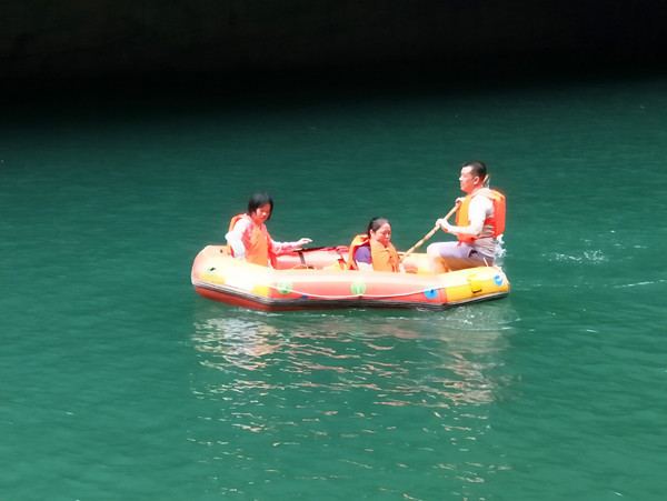 彭水阿依河旅游路线,重庆彭水阿依河漂流双人行攻略