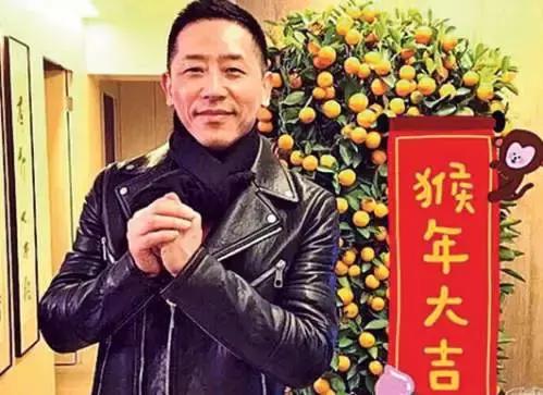 他是张国荣的一生挚爱，至今守着哥哥的骨灰孤独一人