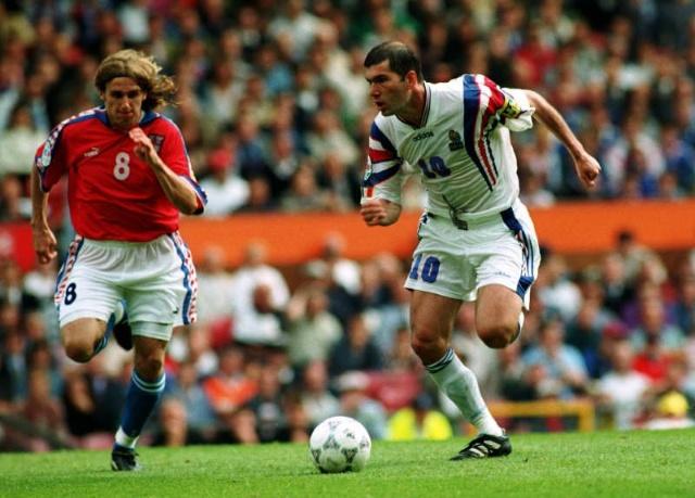 回忆我们一起追过的女神,回忆那年的我们